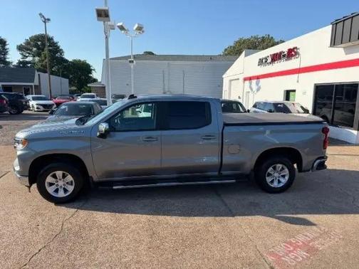 Sterling Gray Metallic 2024 Chevrolet Silverado 1500 LT