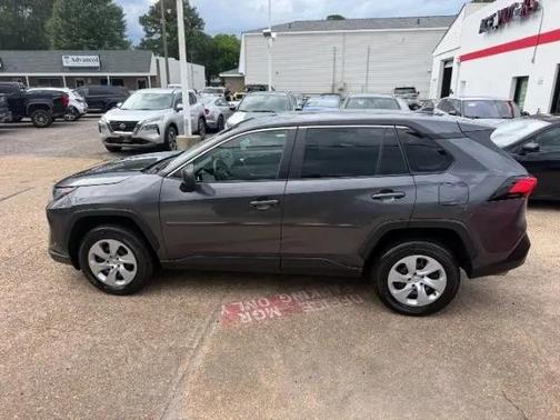 Magnetic Gray Metallic 2022 Toyota RAV4 LE