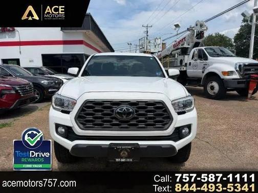 White 2022 Toyota Tacoma SR