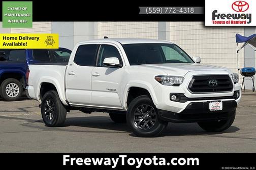 White 2022 Toyota Tacoma SR5