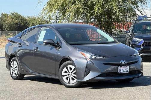 Magnetic Gray Metallic 2016 Toyota Prius Four