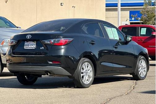 2017 Toyota Yaris iA Base