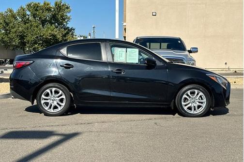 2017 Toyota Yaris iA Base