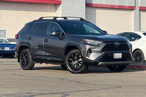 2024 Toyota RAV4 Hybrid SE