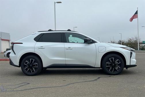 2026 Toyota bZ XLE Plus
