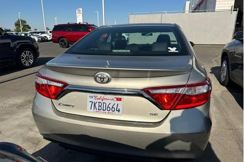 2015 Toyota Camry SE