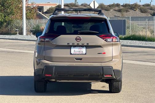 2025 Nissan Rogue Rock Creek