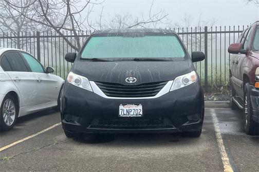 2015 Toyota Sienna LE