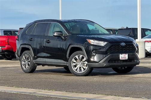 2022 Toyota RAV4 Hybrid XLE Premium