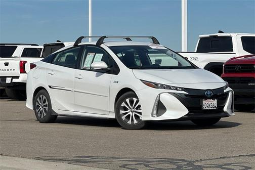 2022 Toyota Prius Prime XLE