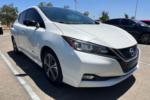 2-Tone White/Black 2019 Nissan Leaf SL