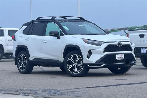 2025 Toyota RAV4 Hybrid SE