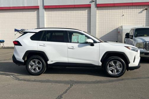 Ice Cap 2025 Toyota RAV4 Hybrid XLE