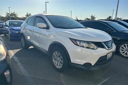2018 Nissan Rogue Sport S