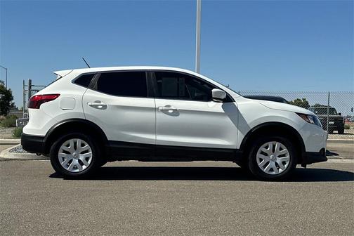 2018 Nissan Rogue Sport S