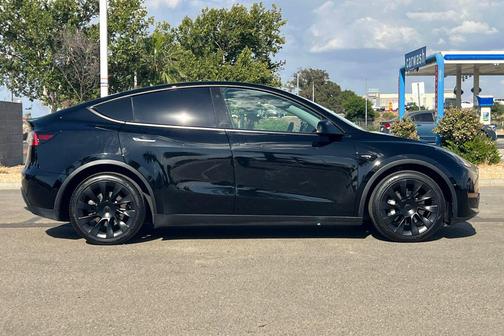 Solid Black 2021 Tesla Model Y Long Range