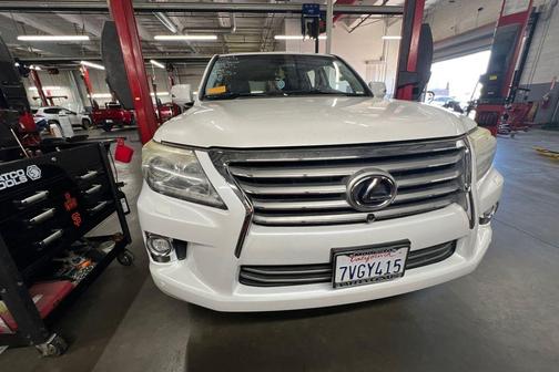Starfire Pearl 2014 Lexus LX 570 Base