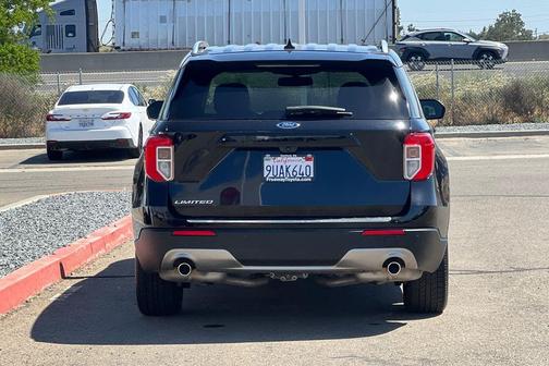 AGATE BLACK METALLIC 2022 Ford Explorer Limited
