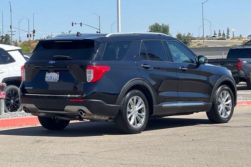 AGATE BLACK METALLIC 2022 Ford Explorer Limited