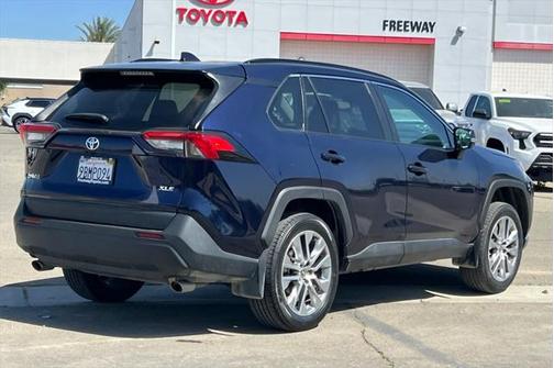 2022 Toyota RAV4 XLE Premium