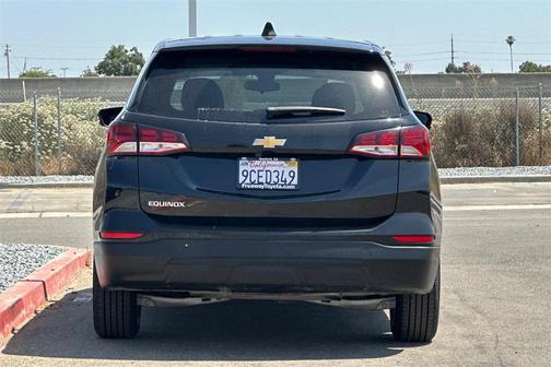 2022 Chevrolet Equinox LS
