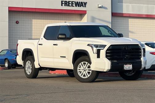 2025 Toyota Tundra SR5