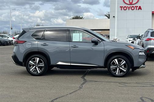 2022 Nissan Rogue Platinum