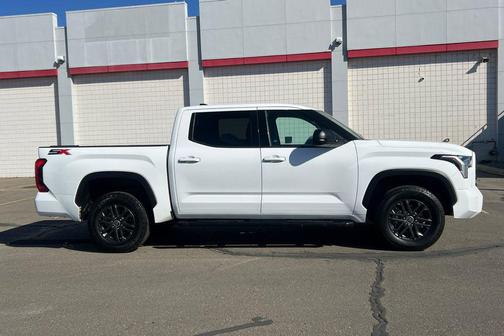 Ice Cap 2023 Toyota Tundra SR5