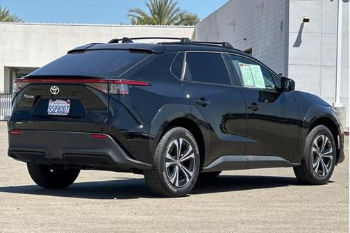 2025 Toyota bZ4X XLE