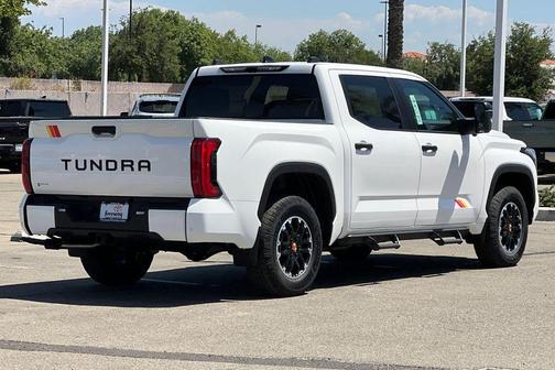 Ice Cap 2026 Toyota Tundra SR5