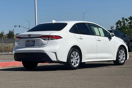 Ice Cap 2023 Toyota Corolla LE