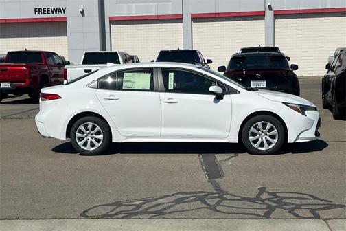 2026 Toyota Corolla Hybrid LE