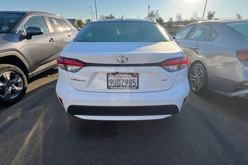2021 Toyota Corolla LE