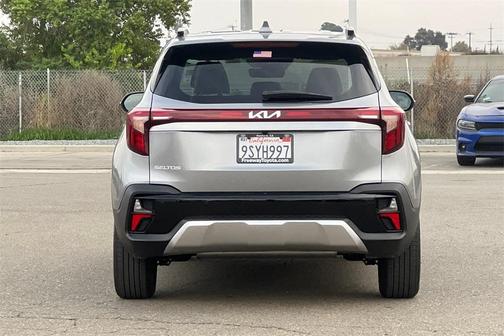 2025 Kia Seltos EX