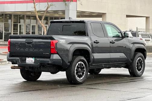 2026 Toyota Tacoma Hybrid TRD Off Road