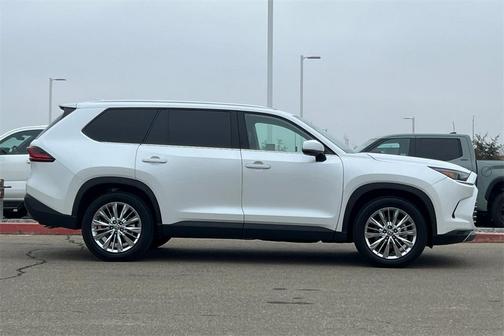 2025 Toyota Grand Highlander Platinum
