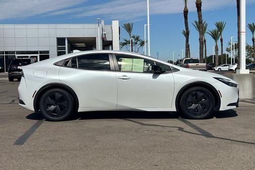 Wind Chill Pearl 2023 Toyota Prius Prime SE