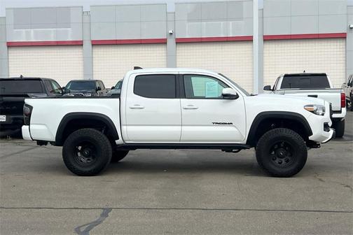 2023 Toyota Tacoma TRD Off Road