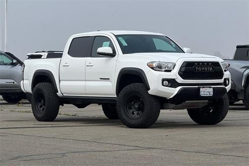 2023 Toyota Tacoma TRD Off Road