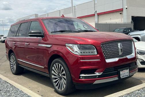 RUBY RED TINTED CC 2018 Lincoln Navigator Reserve