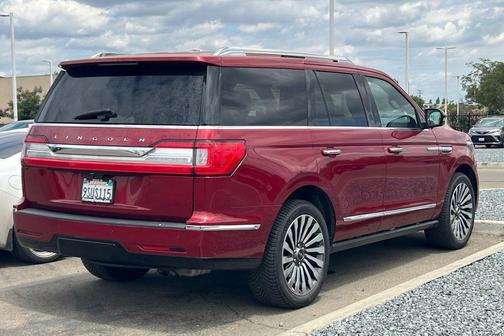 RUBY RED TINTED CC 2018 Lincoln Navigator Reserve