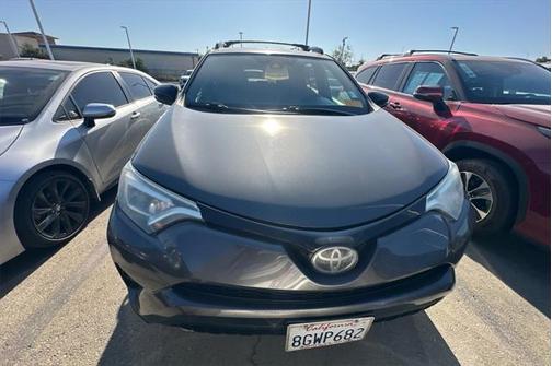 2018 Toyota RAV4 SE