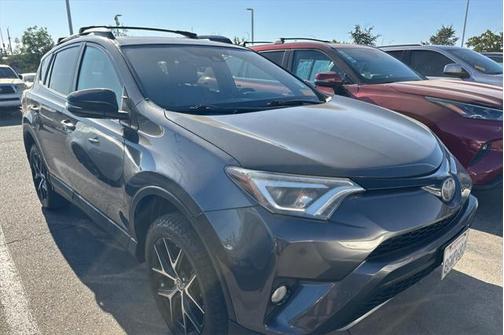 2018 Toyota RAV4 SE