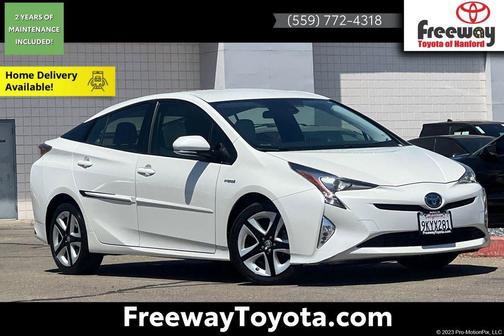Blizzard Pearl 2016 Toyota Prius Three Touring
