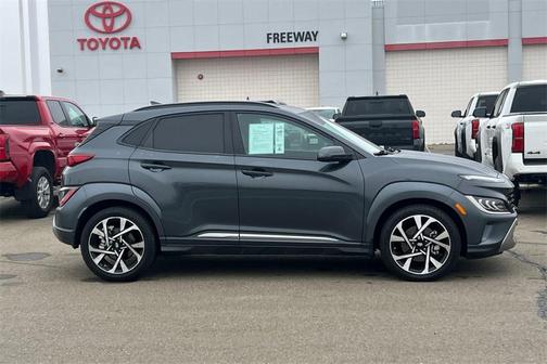 2022 Hyundai KONA Limited