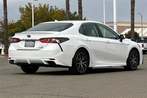 2021 Toyota Camry SE