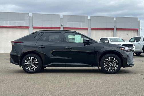 2024 Toyota bZ4X XLE
