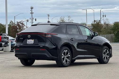 2024 Toyota bZ4X XLE