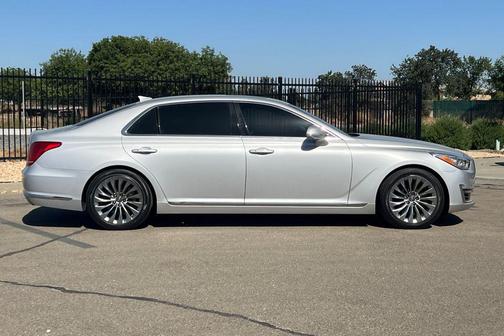 Santiago Silver Metallic 2018 Genesis G90 5.0 Ultimate