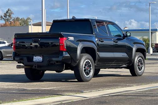 2025 Toyota Tacoma TRD Off Road